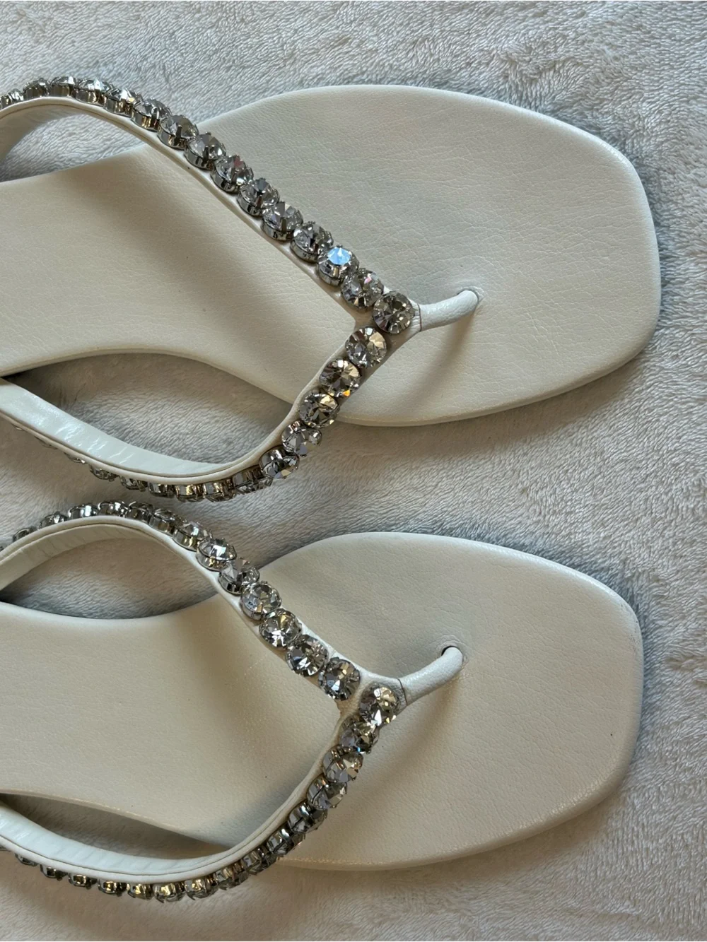 Tory Burch Crystal-Embellished White Thong Sandals Ivory Leather Women’s Size 9M